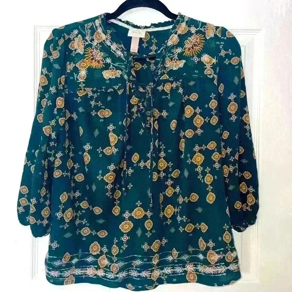 Knox Rose Green & Tan Patterned Embroidered
Long Sleeve Top, Medium - Picture 4 of 7